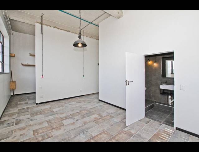 1 BEDROOM APARTMENT FOR SALE IN MABONENG